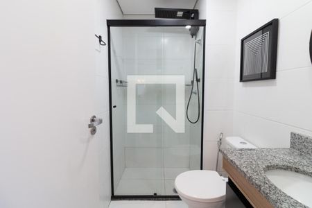 Banheiro de kitnet/studio para alugar com 1 quarto, 25m² em Butantã, São Paulo