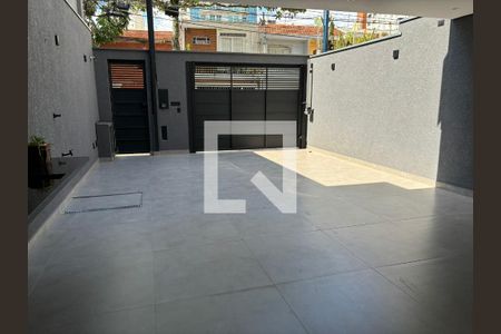 Garagem de casa à venda com 3 quartos, 180m² em Vila da Saúde, São Paulo
