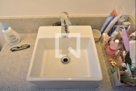 Banheiro da Suíte 2 de apartamento à venda com 2 quartos, 79m² em Campestre, Santo André