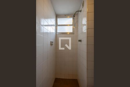 Banheiro de Serviço de apartamento para alugar com 2 quartos, 70m² em Tijuca, Rio de Janeiro