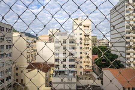 Sala Vista de apartamento para alugar com 2 quartos, 70m² em Tijuca, Rio de Janeiro