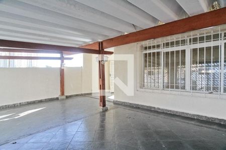 Garagem de casa à venda com 3 quartos, 209m² em São Domingos, São Paulo