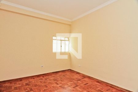 Quarto de Serviço de casa à venda com 3 quartos, 209m² em São Domingos, São Paulo