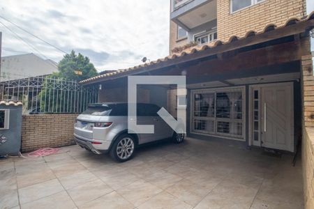 Fachada de casa à venda com 3 quartos, 196m² em Chapéu do Sol, Porto Alegre