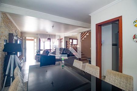 Sala de casa à venda com 3 quartos, 196m² em Chapéu do Sol, Porto Alegre