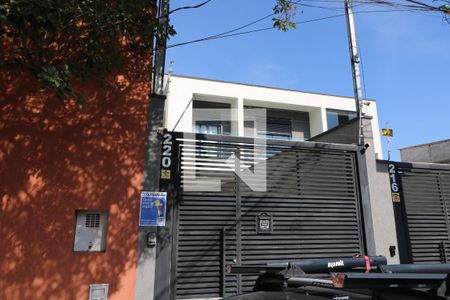 Fachada de casa à venda com 3 quartos, 100m² em Vila Olinda, São Paulo