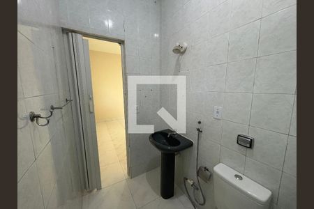 Banheiro da Suíte de casa para alugar com 2 quartos, 99m² em Osvaldo Cruz, Rio de Janeiro
