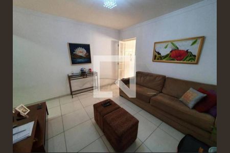 Casa à venda com 3 quartos, 210m² em Cambuci, São Paulo