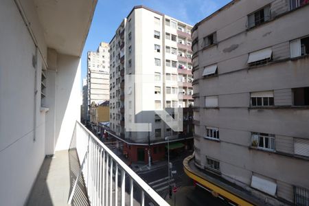 Varanda de kitnet/studio para alugar com 1 quarto, 60m² em Santa Ifigênia, São Paulo