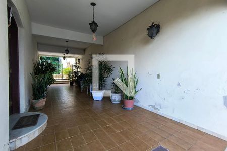 Garagem de casa à venda com 3 quartos, 450m² em Tanque, Rio de Janeiro