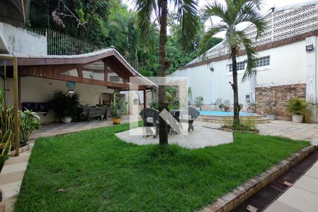 Quintal de casa à venda com 3 quartos, 450m² em Tanque, Rio de Janeiro
