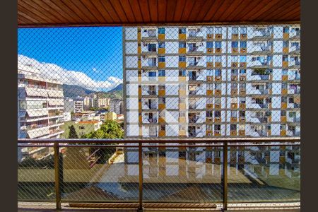 Vista da Sala de apartamento à venda com 3 quartos, 157m² em Vila Isabel, Rio de Janeiro
