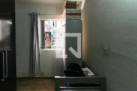 Quarto de casa à venda com 1 quarto, 250m² em Jardim Iva, São Paulo