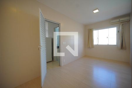 Quarto de casa para alugar com 2 quartos, 70m² em Ingleses Norte, Florianópolis