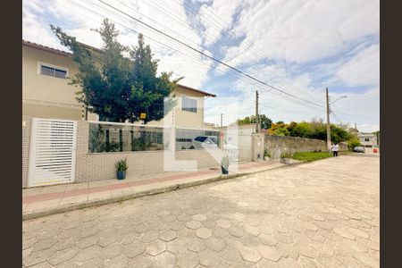 Área comum - Vista da Rua de apartamento para alugar com 1 quarto, 40m² em Ingleses Norte, Florianópolis