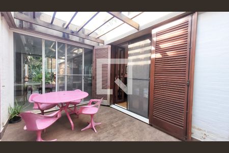 Varanda Suíte 3 de casa de condomínio à venda com 6 quartos, 830m² em Jardim Santana, Campinas