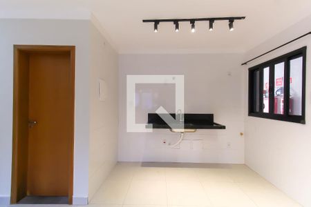 Sala/Cozinha de apartamento para alugar com 1 quarto, 45m² em Vila Regente Feijó, São Paulo