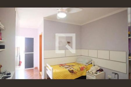 Casa à venda com 3 quartos, 330m² em Jardim Textil, São Paulo