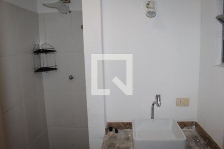 Banheiro de kitnet/studio à venda com 1 quarto, 43m² em República, São Paulo