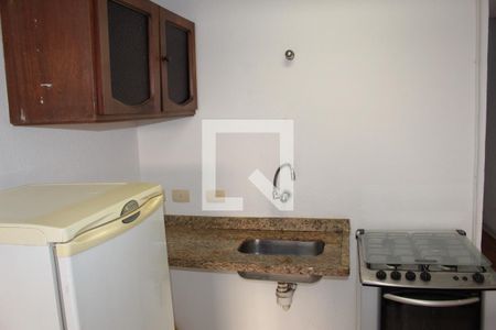 Cozinha de kitnet/studio à venda com 1 quarto, 43m² em República, São Paulo