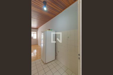 Cozinha de casa de condomínio à venda com 2 quartos, 55m² em Igara, Canoas