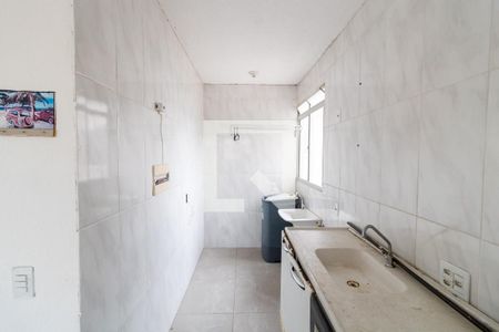 Cozinha e Área de Serviço de apartamento à venda com 2 quartos, 40m² em Hípica, Porto Alegre