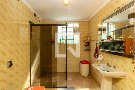 Banheiro 1 de casa à venda com 3 quartos, 94m² em Vila Carmosina, São Paulo