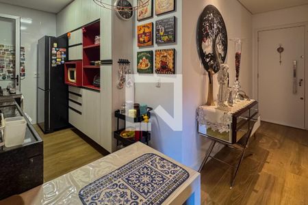 Sala de apartamento à venda com 1 quarto, 73m² em Lourdes, Belo Horizonte