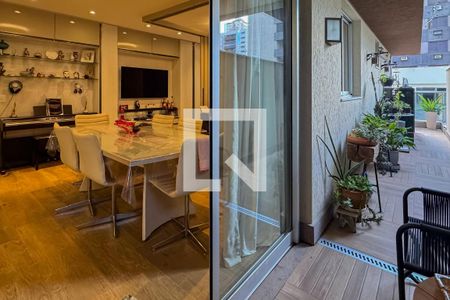 Sala de apartamento à venda com 1 quarto, 73m² em Lourdes, Belo Horizonte