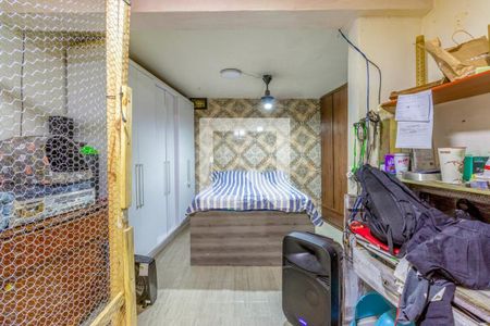 Casa à venda com 3 quartos, 330m² em Vila Bertioga, São Paulo