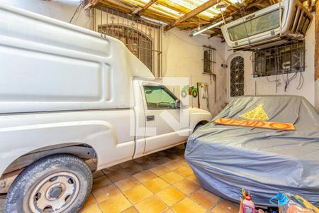 Casa à venda com 3 quartos, 330m² em Vila Bertioga, São Paulo