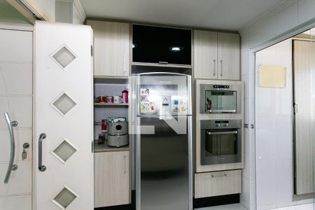 Cozinha de apartamento à venda com 2 quartos, 82m² em Parque Maria Luiza, São Paulo