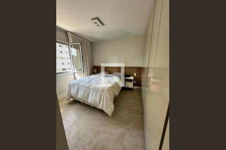Apartamento à venda com 3 quartos, 114m² em Vila Uberabinha, São Paulo