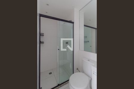 Banheiro de apartamento à venda com 1 quarto, 37m² em Vila Penteado, São Paulo