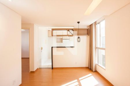Sala de apartamento para alugar com 2 quartos, 44m² em Chácaras Tubalina E Quartel, Uberlândia