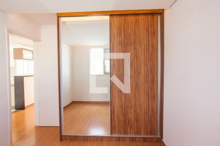 Quarto 1 de apartamento para alugar com 2 quartos, 44m² em Chácaras Tubalina E Quartel, Uberlândia