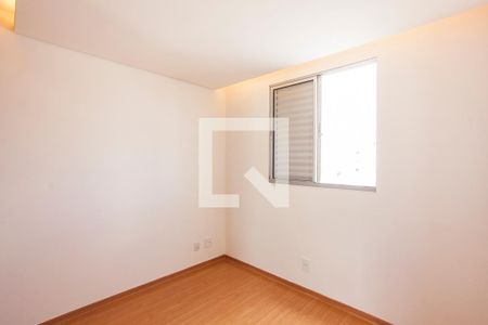 Quarto 1 de apartamento para alugar com 2 quartos, 44m² em Chácaras Tubalina E Quartel, Uberlândia