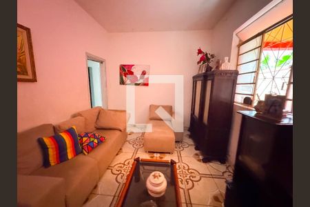 Sala de casa à venda com 4 quartos, 360m² em Flamengo, Contagem