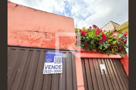 Fachada de casa à venda com 4 quartos, 360m² em Flamengo, Contagem