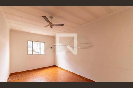 Casa à venda com 3 quartos, 240m² em Jardim Patente Novo, São Paulo