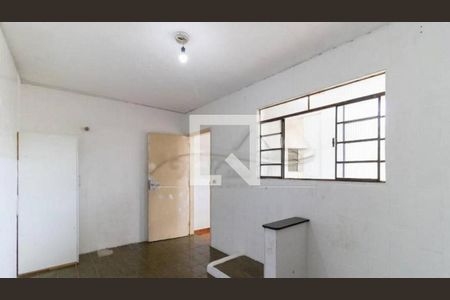 Casa à venda com 3 quartos, 240m² em Jardim Patente Novo, São Paulo