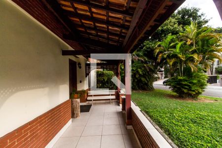 Área comum de casa de condomínio à venda com 3 quartos, 220m² em Alphaville, Santana de Parnaíba