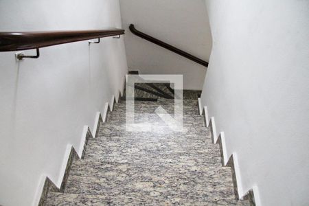 Escada de casa à venda com 3 quartos, 157m² em Jardim Bom Clima, Guarulhos