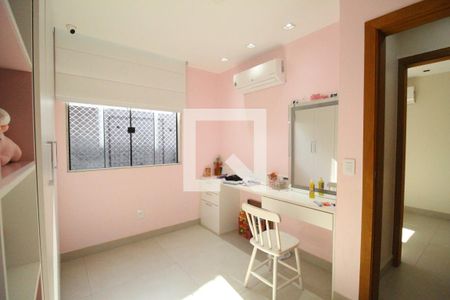 Quarto 2 de casa de condomínio à venda com 3 quartos, 219m² em Anil, Rio de Janeiro