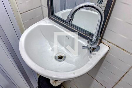 Banheiro de casa para alugar com 1 quarto, 25m² em Brás, São Paulo