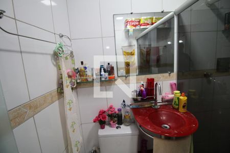 Banheiro de casa à venda com 1 quarto, 130m² em Irajá, Rio de Janeiro