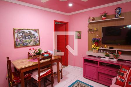 Sala de casa à venda com 1 quarto, 130m² em Irajá, Rio de Janeiro