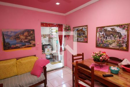 Sala de casa à venda com 1 quarto, 130m² em Irajá, Rio de Janeiro