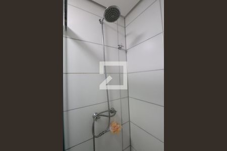 Banheiro de apartamento à venda com 2 quartos, 54m² em Fátima, Canoas