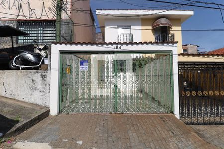 Fachada de casa à venda com 3 quartos, 104m² em Vila Ede, São Paulo